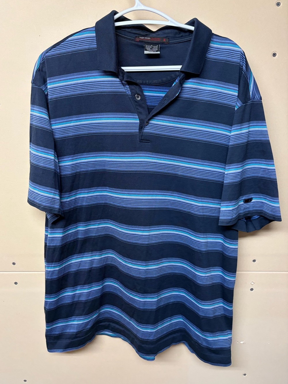 2/$30⚡️- SHIRT | Men’s Nike dri-fit tiger woods collection size large